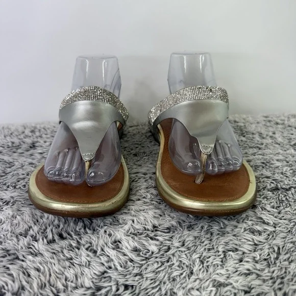 Fit Flops Beaded Slip On Flip Flops Silver Gold Women's Size 8 (EU 39, UK 6) - Picture 3 of 11